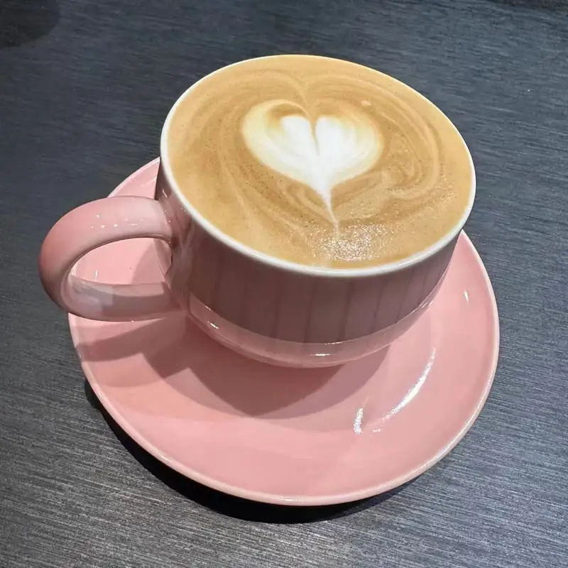 ¿Cómo puede la crema vegetal para café mejorar la innovación en bebidas modernas?